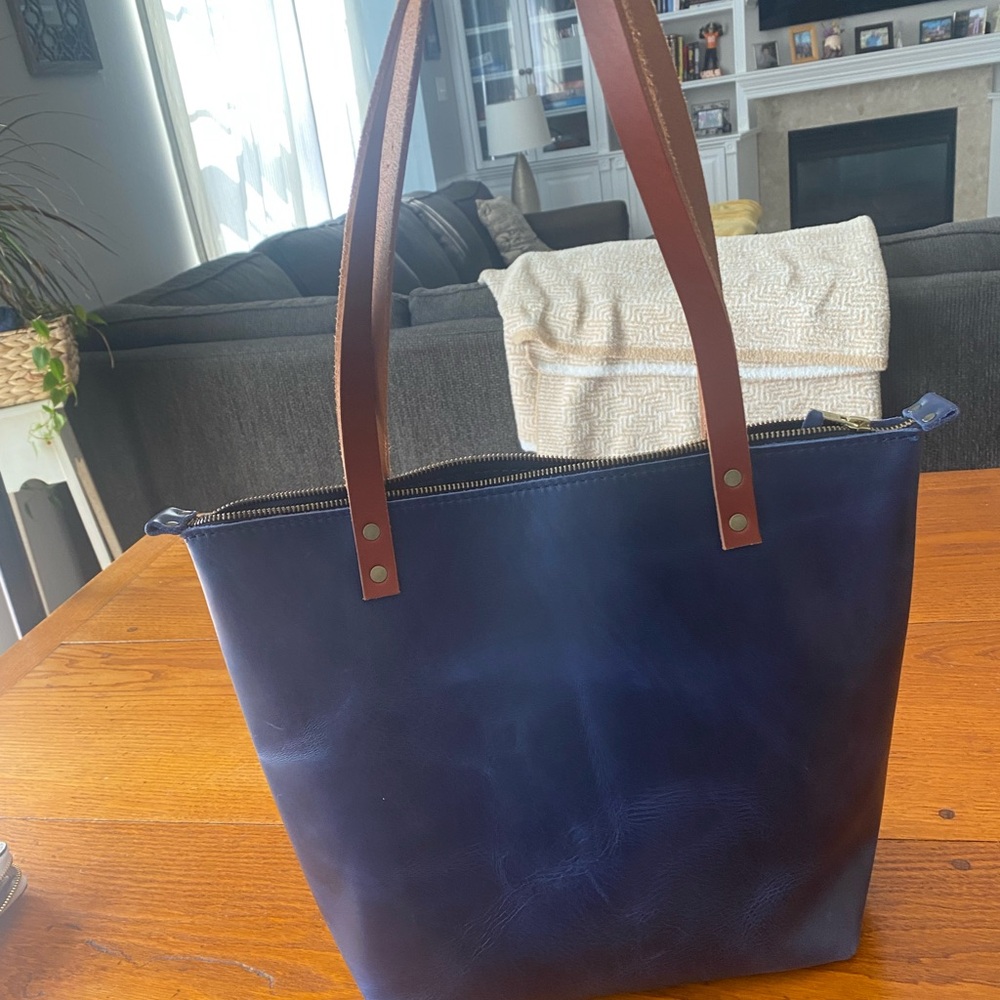 Portland Leather - Navy Zippered Tote